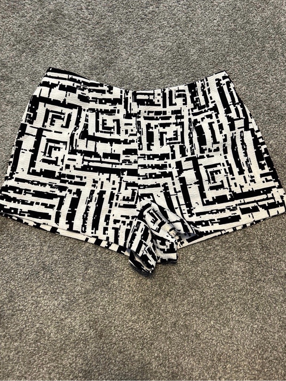 Forever 21 Black & White Geo Pattern Shorts